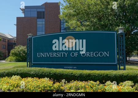 Cartello per il campus della University of Oregon. L'Università dell'Oregon è un'università pubblica di ricerca con sede a Eugene, Oregon. fondata nel 1876. Foto Stock