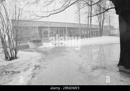 Attuale 06 - 2 - 1974: Cultura per allIt è costato 27 milioni di NOK, l'Ibsenhuset a Skien. Un edificio per il concetto esteso di cultura. Con spazio per ogni tipo di attività. Una casa per bambini, adolescenti e adulti. Un posto dove stare, che attrae. Foto: Aage Storløkken / Aktuell / NTB ***FOTO NON ELABORATA*** questo testo è stato tradotto automaticamente! Foto Stock