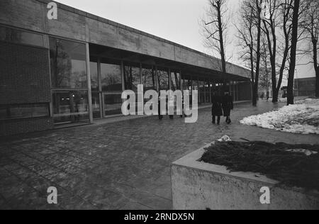 Attuale 06 - 2 - 1974: Cultura per allIt è costato 27 milioni di NOK, l'Ibsenhuset a Skien. Un edificio per il concetto esteso di cultura. Con spazio per ogni tipo di attività. Una casa per bambini, adolescenti e adulti. Un posto dove stare, che attrae. Foto: Aage Storløkken / Aktuell / NTB ***FOTO NON ELABORATA*** questo testo è stato tradotto automaticamente! Foto Stock