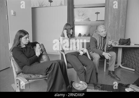 Attuale 06 - 2 - 1974: Cultura per allIt è costato 27 milioni di NOK, l'Ibsenhuset a Skien. Un edificio per il concetto esteso di cultura. Con spazio per ogni tipo di attività. Una casa per bambini, adolescenti e adulti. Un posto dove stare, che attrae. Foto: Aage Storløkken / Aktuell / NTB ***FOTO NON ELABORATA*** questo testo è stato tradotto automaticamente! Foto Stock