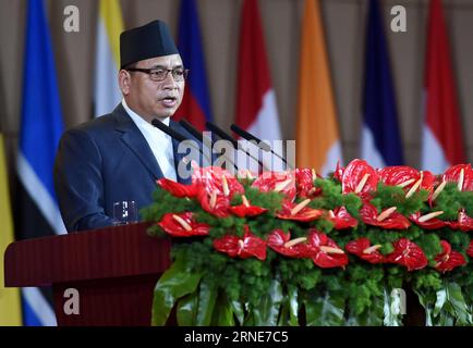 (160612) -- KUNMING, June 12, 2016 -- Vice President of Nepal Nanda Bahadur Pun addresses the opening ceremony of the fourth China-South Asia Exposition in Kunming, capital of southwest China s Yunnan Province, June 12, 2016. ) (zwx) CHINA-KUNMING-CHINA-SOUTH ASIA EXPO-NEPAL-VICE PRESIDENT(CN) LinxYiguang PUBLICATIONxNOTxINxCHN   160612 Kunming June 12 2016 Vice President of Nepal Nanda Bahadur Pun addresses The Opening Ceremony of The Fourth China South Asia Exposure in Kunming Capital of Southwest China S Yunnan Province June 12 2016 zwx China Kunming China South Asia EXPO Nepal Vice Preside Stock Photo