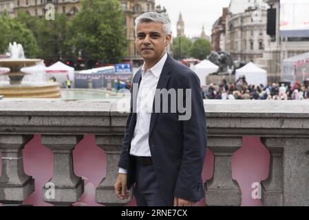 (160612) -- LONDON, June 12, 2016 -- London Mayor Sadiq Khan poses for pictures as he participates in celebrations for Queen Elizabeth II s official 90th birthday at Trafalgar Square in London, June 12, 2016. ) UK-LONDON-QUEEN-BIRTHDAY-CELEBRATION RayxTang PUBLICATIONxNOTxINxCHN   160612 London June 12 2016 London Mayor Sadiq Khan Poses for Pictures As he participates in celebrations for Queen Elizabeth II S Official 90th Birthday AT Trafalgar Square in London June 12 2016 UK London Queen Birthday Celebration RayxTang PUBLICATIONxNOTxINxCHN Stock Photo