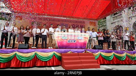 (160701) -- HONG KONG, 1 luglio 2016 -- gli ospiti assistono alla cerimonia di lancio di una serie di attività che celebrano il 19° anniversario del ritorno di Hong Kong nella madrepatria a Hong Kong, nel sud della Cina, 1° luglio 2016. ) (mp) RITORNO CINA-HONG KONG-19° ANNIVERSARIO(CN) NgxWingxKin PUBLICATIONxNOTxINxCHN 160701 Hong Kong 1° luglio 2016 gli ospiti assistono alla cerimonia di lancio di una serie di attività che segnano il 19° anniversario del ritorno di Hong Kong nella madrepatria di Hong Kong 1° luglio 2016 MP Cina ritorno di Hong Kong 19° anniversario CN NgxWingxKin PUBLICATIONxNOTxINxCHN Foto Stock