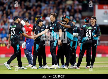 New Zealand's Tim Southee (centre) celebrates the wicket of England's Will Jacks (not pictured) during the second Vitality IT20 match at Emirates Old Trafford, Manchester. Picture date: Friday September 1, 2023. Stock Photo