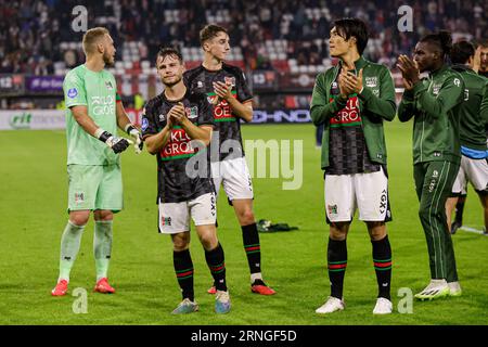 Rotterdam, Netherlands. 01st Sep, 2023. ROTTERDAM, NETHERLANDS - SEPTEMBER 1: Dirk Proper of NEC, Koki Ogawa of NEC, players of NEC thank the fans during the Dutch Eredivisie match between Sparta Rotterdam and NEC at Sparta-stadion Het Kasteel on September 1, 2023 in Rotterdam, Netherlands. (Photo by Broer van den Boom/Orange Pictures) Credit: Orange Pics BV/Alamy Live News Foto Stock