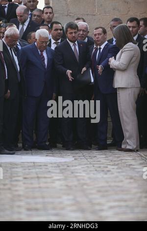 (161111) -- JERICHO, Nov. 11, 2016 -- Palestinian President Mahmoud Abbas (2nd L) and visiting Russian Prime Minister Dmitry Medvedev (2nd R) visit an ancient Islamic archaeological site in the West Bank city of Jericho on Nov. 11, 2016. ) (wtc) MIDEAST-JERICHO-RUSSIA-MEDVEDEV-VISIT FadixArouri PUBLICATIONxNOTxINxCHN   161111 Jericho Nov 11 2016 PALESTINIAN President Mahmoud Abbas 2nd l and Visiting Russian Prime Ministers Dmitry Medvedev 2nd r Visit to Ancient Islamic Archaeological Site in The WEST Bank City of Jericho ON Nov 11 2016 WTC Mideast Jericho Russia Medvedev Visit FadixArouri PUBL Stock Photo