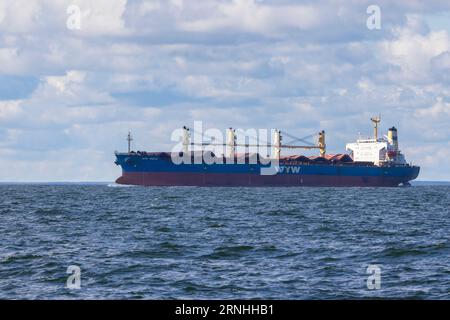 Nave da carico nel Mar Baltico Foto Stock