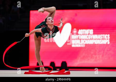 Valencia, Spagna. 24 agosto 2023. Zilu Wang (CHN) durante la 40a edizione dei Campionati mondiali di ginnastica ritmica FIG a Valencia 2023 presso la Feria de Valencia. (Foto di Fabrizio Carabelli/SOPA Images/Sipa USA) credito: SIPA USA/Alamy Live News Foto Stock
