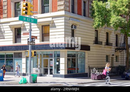 Upper West Side: Saxony è un edificio di appartamenti di riferimento al 250 West 82nd Street progettato da Emery Roth e costruito nel 1900. Foto Stock