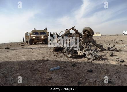 Themen der Woche Bilder des Tages Bombenanschlag in Afghanistan Photo taken on Dec. 26, 2016 shows the site of an attack in Lashkar Gah city, Afghanistan. At least one Afghan policeman was killed after a car bombing rocked Lashkar Gah city, capital of southern Helmand province, on Monday, a local official said. ) (hy) AFGHANISTAN-HELMAND-ATTACK AbdulxAzizxSafdari PUBLICATIONxNOTxINxCHN   Topics the Week Images the Day Bombing in Afghanistan Photo Taken ON DEC 26 2016 Shows The Site of to Attack in Lashkar GAH City Afghanistan AT least One Afghan Policeman what KILLED After a Car Bombing Rocked Stock Photo