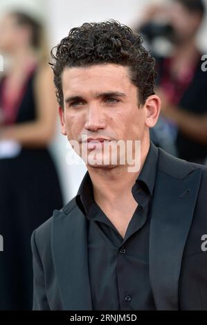 Venezia, Italia. 1 settembre 2023. Jaime Lorente partecipa a un Red carpet per il film "Poor Things" al 80° Festival Internazionale d'Arte cinematografica di Venezia, venerdì 1 settembre 2023 a Venezia, Italia. Foto di Rocco Spaziani/UPI Credit: UPI/Alamy Live News Foto Stock