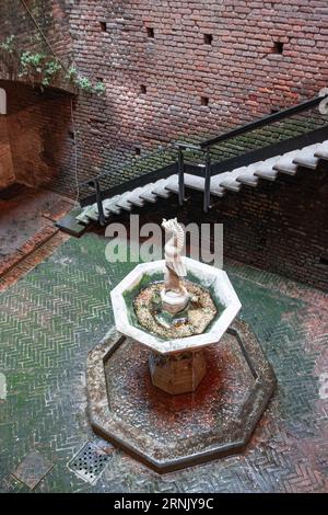 Castiglia Sforza a Milano, Italia Foto Stock