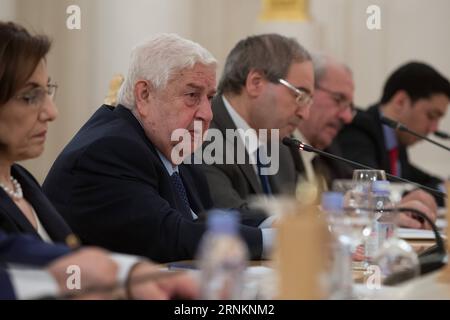 (170413) -- MOSCA, 13 aprile 2017 -- il ministro degli Esteri siriano Walid al-Moallem (2nd L) parla durante un incontro con il ministro degli Esteri russo Sergei Lavrov (non nella foto) a Mosca, in Russia, il 13 aprile 2017. ) RUSSIA-MOSCA-SIRIA-FM-MEETING BaixXueqi PUBLICATIONxNOTxINxCHN Mosca 13 aprile 2017 visita ai Ministri degli Esteri siriani Walid al Moallem 2° l parla durante un incontro con i Ministri degli Esteri russi Sergei Lavrov non nel quadro a Mosca Russia IL 13 aprile 2017 Russia Mosca Siria FM Meeting BaixXueqi PUBLICATIONxTxINxCHN Foto Stock