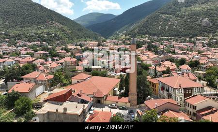 Vista aerea del quartiere Aksehir di Konya. La grande Moschea di Aksehir fu costruita nel 1213 durante il periodo selgiuchide anatolico. Foto Stock