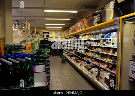 Copenhagen/Danimarca /02 settembre 2023/netto negozio di alimentari color arcobaleno nella capitale danese. (Foto: Francis Joseph Dean/Dean Pictures) Foto Stock