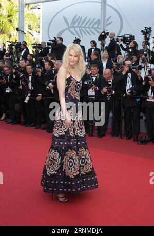 (170524) -- CANNES, 24 maggio 2017 -- l'attrice australiana Nicole Kidman partecipa alla cerimonia del 70° anniversario del Festival di Cannes, in Francia, 23 maggio 2017. ) (Jmmn) FRANCE-CANNES-FILM FESTIVAL-70TH ANNIVERSARY-RED CARPET XuxJinquan PUBLICATIONxNOTxINxCHN Cannes 24 maggio 2017 l'attrice australiana Nicole Kidman partecipa alla cerimonia del 70 ° anniversario del Festival di Cannes in Francia 23 maggio 2017 jmmn France Cannes Film Festival 70th Anniversary Red Carpet XuxJinquan PUBLICATIONXNOTxINXINXCHN Foto Stock