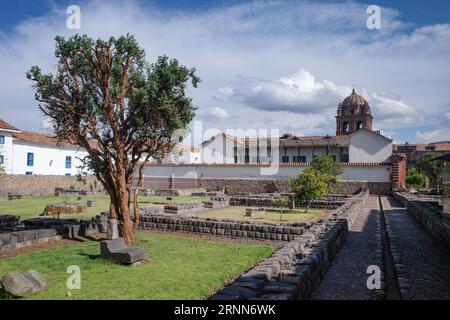 Cusco, Perù - 5 dicembre 2022: Sito archeologico di Kusicancha, rovine Inca Foto Stock