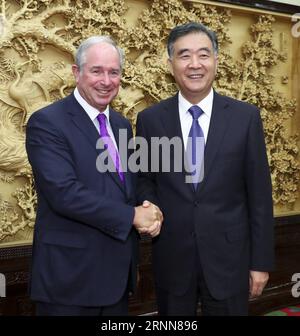 (170630) -- PECHINO, 30 giugno 2017 -- il vice Premier cinese Wang Yang (R) incontra il presidente e CEO del gruppo Blackstone Stephen Schwarzman a Pechino, capitale della Cina, 30 giugno 2017.) (Zwx) CHINA-BEIJING-WANG YANG-U.S.-MEETING (CN) XiexHuanchi PUBLICATIONxNOTxINxCHN Pechino giugno 30 2017 il Vice Premier cinese Wang Yang r incontra il Presidente e CEO del gruppo Blackstone Stephen Schwarzman a Pechino capitale della Cina giugno 30 2017 zwx China Beijing Wang Yang U S Meeting CN XiexHuanchi PUBLICATIONxNOTxINxCHN Foto Stock