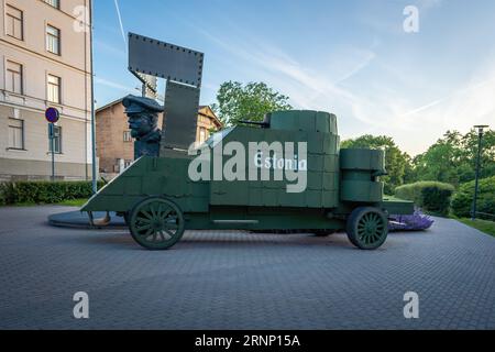 Carrozza blindata Estonia - monumento alla Guerra d'indipendenza estone e monumento all'ammiraglio Johan Pitka - Tallinn, Estonia Foto Stock