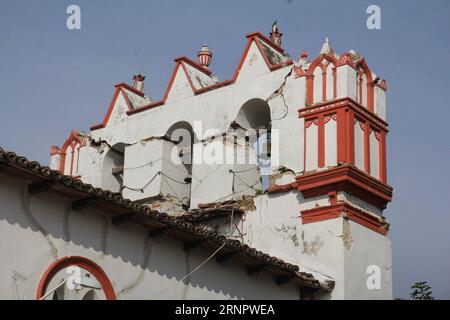 (170909) -- CHIAPAS, 9 settembre 2017 -- Una chiesa è danneggiata da un terremoto a Chiapa de Corzo, nello stato del Chiapas, 8 settembre 2017. Il terremoto di magnitudo 8,2 che scossa il Messico giovedì sera ha lasciato almeno 58 morti, ha detto venerdì il servizio nazionale del terremoto del Messico. ) (jg) (fnc) (da) MESSICO-SISMA-POST-MATEMATICA STR PUBLICATIONxNOTxINxCHN Foto Stock