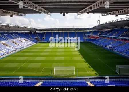Reading, Regno Unito. 2 settembre 2023. Vista generale interna del Select Car leasing Stadium prima della partita del Barclays fa Womens Championship tra Reading e Charlton Athletic al Select Car leasing Stadium. Crediti: Liam Asman/Alamy Live News Foto Stock