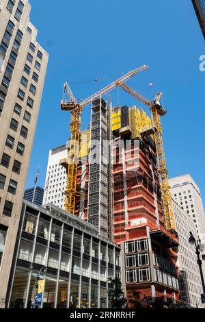 520 Fifth Avenue è un superalto in costruzione a Midtown Manhattan, New York, USA 2023 Foto Stock