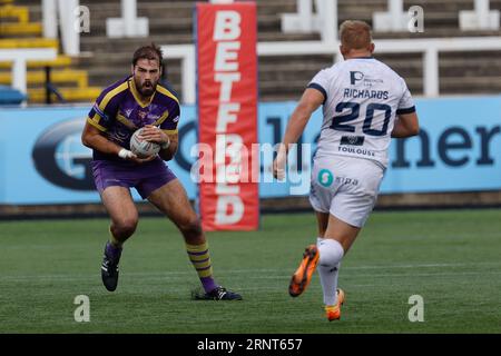 Newcastle, Regno Unito. 11 giugno 2023. Jay Chapelhow del Newcastle Thunder in azione durante la partita del BETFRED Championship tra Newcastle Thunder e Tolosa al Kingston Park, Newcastle, sabato 2 settembre 2023. (Foto: Chris Lishman | mi News) crediti: MI News & Sport /Alamy Live News Foto Stock