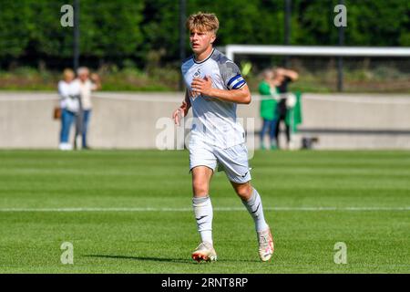 Swansea, Galles. 2 settembre 2023. Callum Deacon di Swansea City durante la partita Under 18 Professional Development League Cup tra Swansea City e Cardiff City alla Swansea City Academy di Swansea, Galles, Regno Unito, il 2 settembre 2023. Crediti: Duncan Thomas/Majestic Media/Alamy Live News. Foto Stock