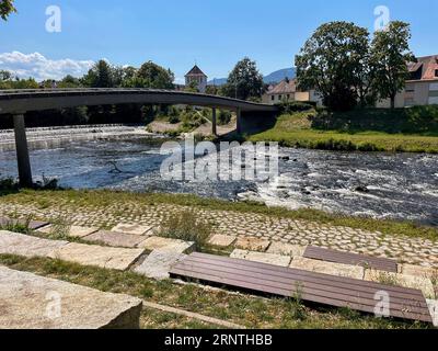 Murgsee mit Murgkaskaden und Flürscheimbrücke a Gaggenau im Schwarzwald Foto Stock