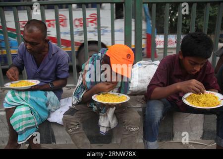 Dhaka Bangladesh 02 settembre 2023. Come si chiama? Cosa hai fatto bene oggi? Se rispondete a queste due domande, riceverete un pasto gratuito. Foto Stock