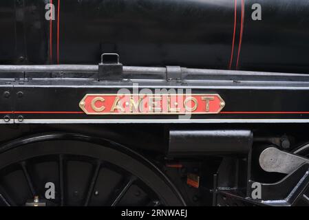 Locomotiva a vapore CAMELOT 73082. BR Standard Classe 5 locomotiva costruita nel 1955 e ora funzionante presso la Bluebell Railway nel Sussex. Foto Stock