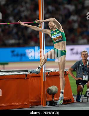 Eleanor Patterson dell'Australia che gareggia nella finale di salto in alto femminile il giorno nono ai Campionati mondiali di atletica leggera al National Athletics CEN Foto Stock