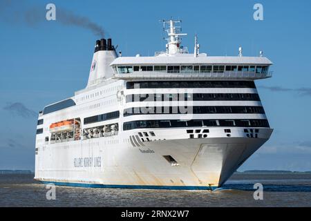 Holland Norway Lines effettua il traghetto «Romantika» nel porto di Emden, Germania Foto Stock