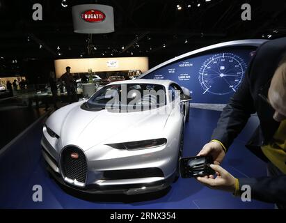 (180110) -- BRUXELLES, 10 gennaio 2018 -- foto scattata il 10 gennaio 2018 mostra la Bugatti Chiron durante la giornata dei media del 96° Salone europeo dell'automobile a Bruxelles, Belgio. ) (lrz) BELGIO-BRUXELLES-SALONE EUROPEO DELL'AUTOMOBILE YexPingfan PUBLICATIONxNOTxINxCHN Foto Stock