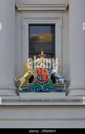912 stemma reale del Regno Unito sulla facciata del Migration Museum, Flinders Street. Melbourne-Australia. Foto Stock
