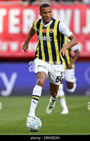 ENSCHEDE - Rodrigo Becao del Fenerbahce SK durante la partita di play-off della UEFA Conference League tra FC Twente e Fenerbahce SK allo Stadion De Grolsch Veste il 31 agosto 2023 a Enschede, Paesi Bassi. ANP | Hollandse Hoogte | GERRIT VAN COLOGNE Foto Stock