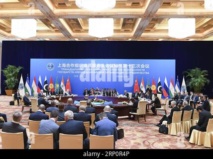 (180522) -- PECHINO, 22 maggio 2018 -- il consigliere di Stato cinese e ministro della pubblica sicurezza Zhao Kezhi presiede la tredicesima riunione dei segretari del Consiglio di sicurezza dell'Organizzazione di cooperazione di Shanghai (SCO), a Pechino, capitale della Cina, 22 maggio 2018. ) (Lb) RIUNIONE CHINA-BEIJING-SCO (CN) ZhangxLing PUBLICATIONxNOTxINxCHN Foto Stock