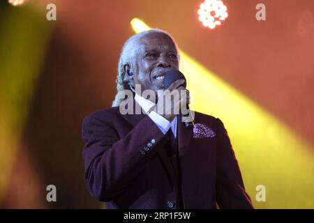 Jedburgh, Regno Unito. 2 settembre 2023. EdgeFest 2023, Festival musicale. L'atto finale del primo giorno, Billy Ocean, è in prima pagina sul palco principale durante il festival musicale inaugurale tenutosi a Lilliardsedge, vicino a Jedburgh. Musica e intrattenimento sotto i riflettori. 21:15 - 22:25 BILLY OCEAN ( Credit: Rob Gray/Alamy Live News Foto Stock