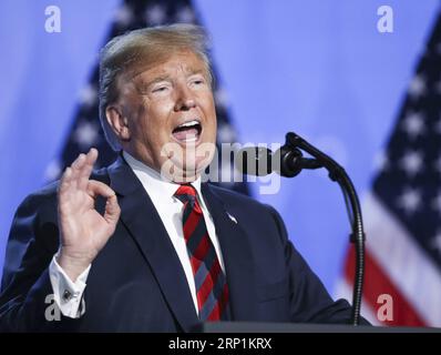 (180712) -- BRUXELLES, 12 luglio 2018 -- il presidente degli Stati Uniti Donald Trump parla durante una conferenza stampa il secondo giorno del vertice della NATO a Bruxelles, in Belgio, il 12 luglio 2018. ) (lrz) BELGIO-BRUXELLES-NATO-SUMMIT YexPingfan PUBLICATIONxNOTxINxCHN Foto Stock