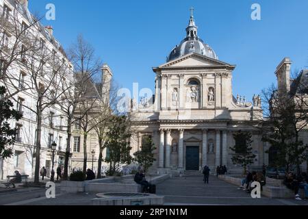La vista dell'Università Paris-Sorbonne Foto Stock