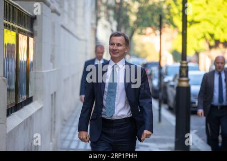 Londra, Regno Unito. 3 settembre 2023. Il Cancelliere dello Scacchiere Jeremy Hunt è visto a Westminster mentre appare negli spettacoli politici della domenica..Credit: Tayfun salci / Alamy Live News Foto Stock