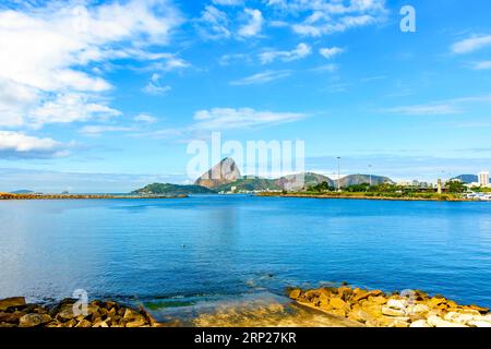 Pan di zucchero e Baia di Guanabara nella città di Rio de Janeiro, Brasile Foto Stock