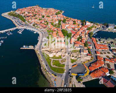Vista aerea, città vecchia, Mar Nero, Nesebar, Nessebar, Burgas, Bulgaria Foto Stock