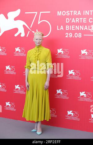 (180901) -- VENEZIA, 1 settembre 2018 -- l'attrice Tilda Swinton partecipa al photocall di Suspiria durante la 75 Mostra Internazionale d'Arte cinematografica di Venezia, 1 settembre 2018. )(jmmn) ITALY-VENICE-FILM FESTIVAL- SUSPIRIA -PHOTOCALL ChengxTingting PUBLICATIONxNOTxINxCHN Foto Stock