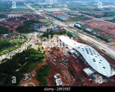 (180902) -- NANNING, 2 settembre 2018 -- foto aerea scattata il 2 settembre 2018 mostra il cantiere della 12th China (Nanning) International Garden Expo nella regione autonoma del Guangxi Zhuang nel sud della Cina. La Garden expo si terrà a Nanning nel dicembre del 2018.) (Zyd) CHINA-NANNING-GARDEN EXPO (CN) ZhouxHua PUBLICATIONxNOTxINxCHN Foto Stock