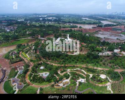 (180902) -- NANNING, 2 settembre 2018 -- foto aerea scattata il 2 settembre 2018 mostra il cantiere della 12th China (Nanning) International Garden Expo nella regione autonoma del Guangxi Zhuang nel sud della Cina. La Garden expo si terrà a Nanning nel dicembre del 2018.) (Zyd) CHINA-NANNING-GARDEN EXPO (CN) ZhouxHua PUBLICATIONxNOTxINxCHN Foto Stock