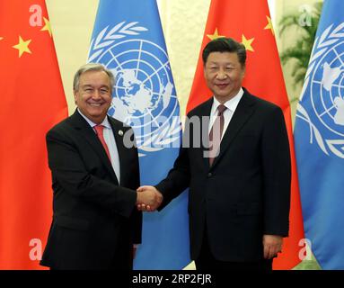 News Bilder des Tages (180902) -- PECHINO, 2 settembre 2018 -- il presidente cinese Xi Jinping (R) incontra il segretario generale delle Nazioni Unite Antonio Guterres nella grande sala del popolo a Pechino, capitale della Cina, 2 settembre 2018. )(MCG) CHINA-BEIJING-XI JINPING-SEGRETARIO GENERALE DELL'ONU (CN) WANGXYE PUBLICATIONXNOTXINXCHN Foto Stock