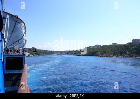 27 2023 maggio - Santa Teresa Gallura, Sardegna in Italia: Bellissima giornata al Porto di Santa Teresa Foto Stock