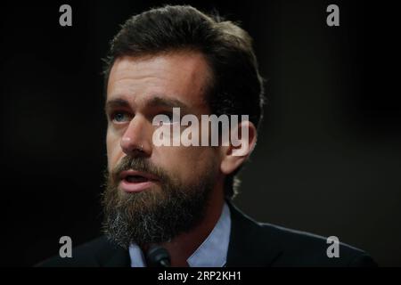 (180906) -- WASHINGTON D.C., 6 settembre 2018 -- il CEO di Twitter Jack Dorsey testimonia davanti al Senate Intelligence Committee on Capitol Hill a Washington D.C., negli Stati Uniti il 5 settembre 2018. ) U.S.-WASHINGTON D.C.-TWITTER-CEO-HEARING TINGXSHEN PUBLICATIONXNOTXINXCHN Foto Stock