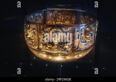 Gundestrup Cauldron al Museo Nazionale della Danimarca - Copenaghen, Danimarca Foto Stock